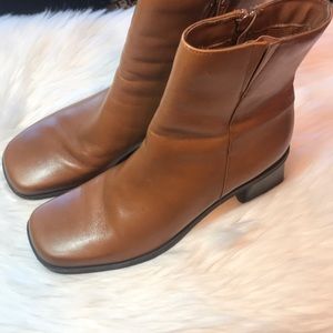 Naturalizer brown leather boot, Size 8.5